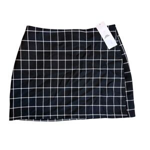 Urban Outfitters Black and White Checkered Mini Skirt